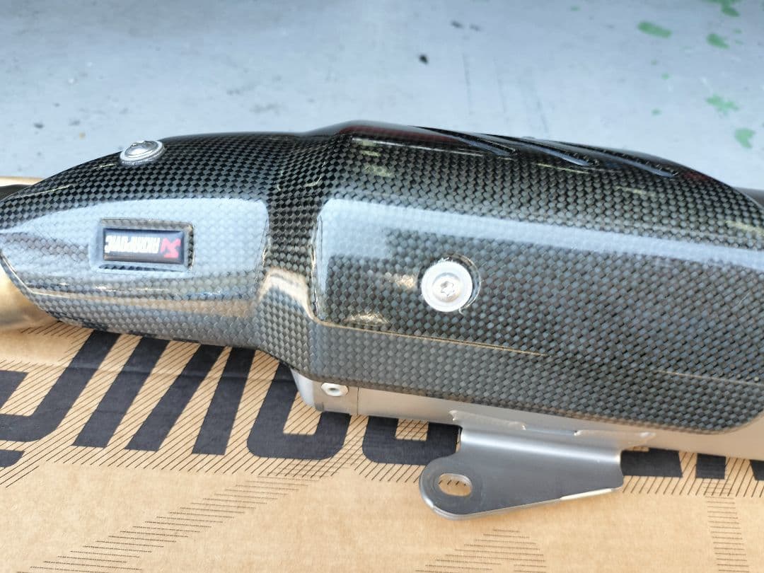 CB1000R アクラポビッチスリップマフラー