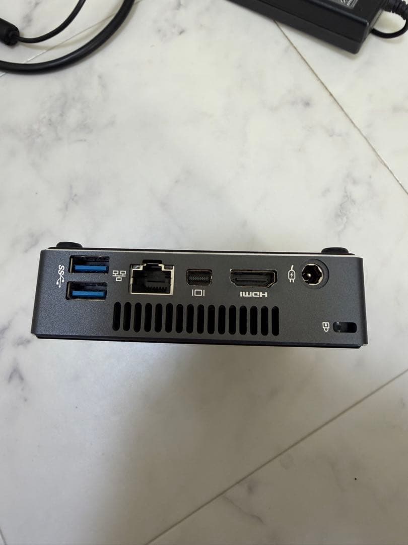 コンパクトPC　 GIGABYTE　GB-BXi5-4200