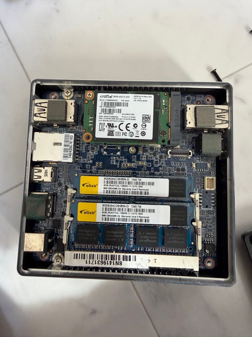 コンパクトPC　 GIGABYTE　GB-BXi5-4200