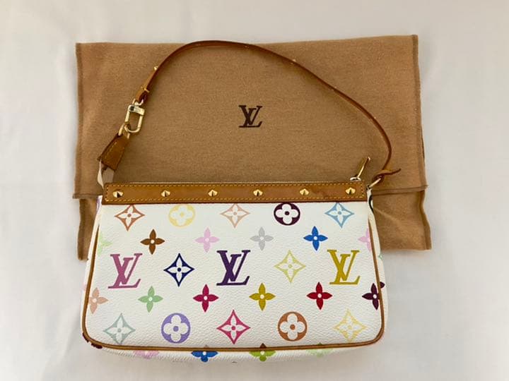 美品 ルイヴィトン　モノグラム　マルチカラー ポーチ ポシェット・アクセソワール