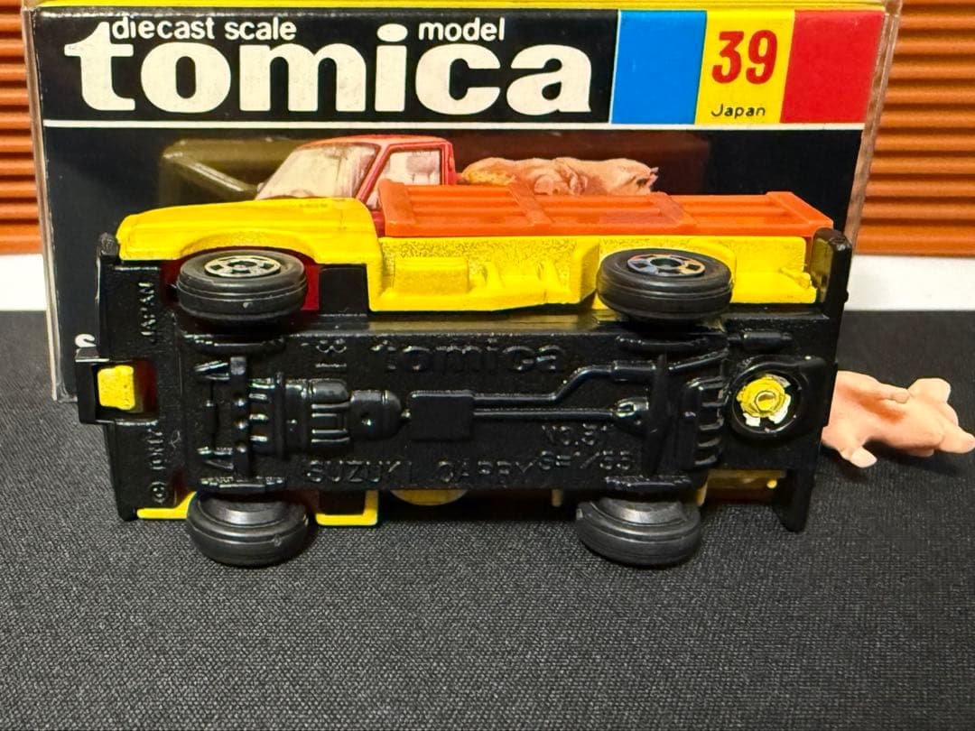 当時物トミカ 39 スズキ キャリイ 家畜運搬車 黒箱 日本製 赤シート 最安値