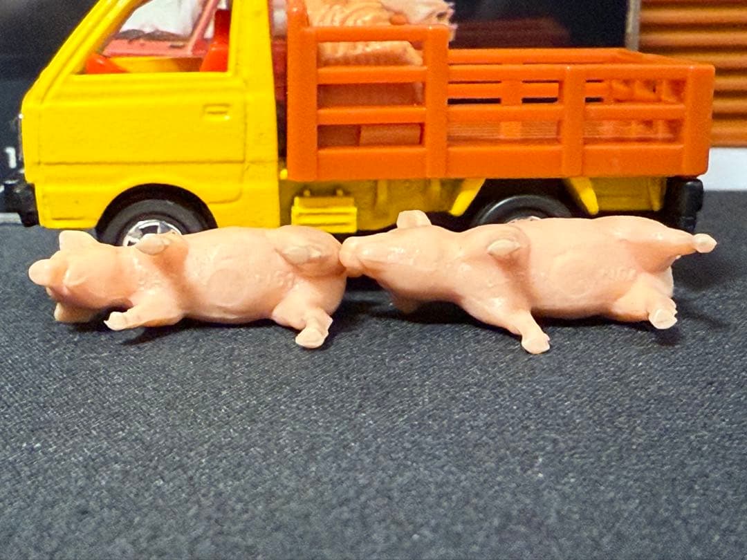 当時物トミカ 39 スズキ キャリイ 家畜運搬車 黒箱 日本製 赤シート 最安値