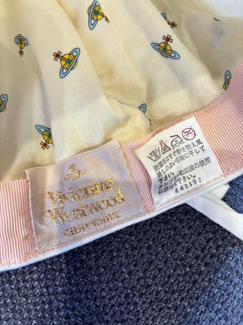 ヴィヴィアンウエストウッド　リボン付きベレー帽