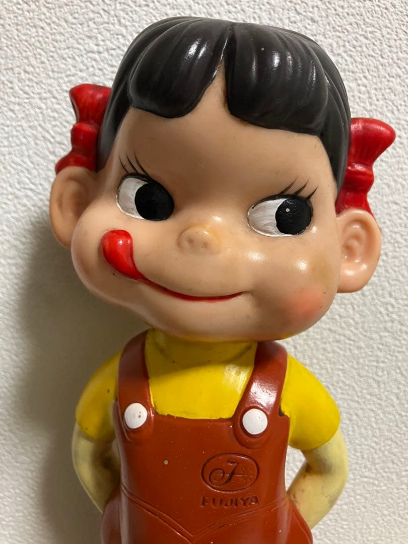 不二家　ペコちゃんブリキ台　ソフビ首振り人形 頭部ネジ２つ　昭和レトロ