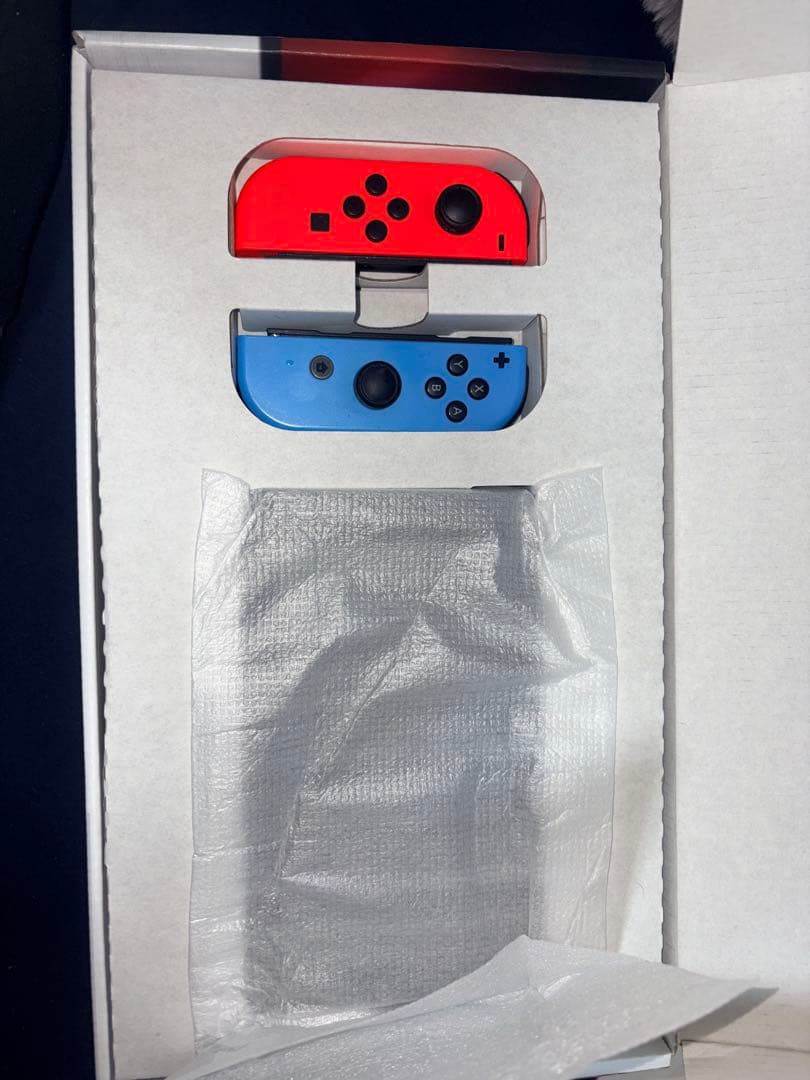 任天堂Switch Red/Blue 充電器、接続用機器 90GB
