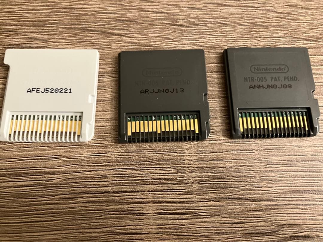 ニンテンドー3DS アイスホワイト（白）本体一式とソフト３本