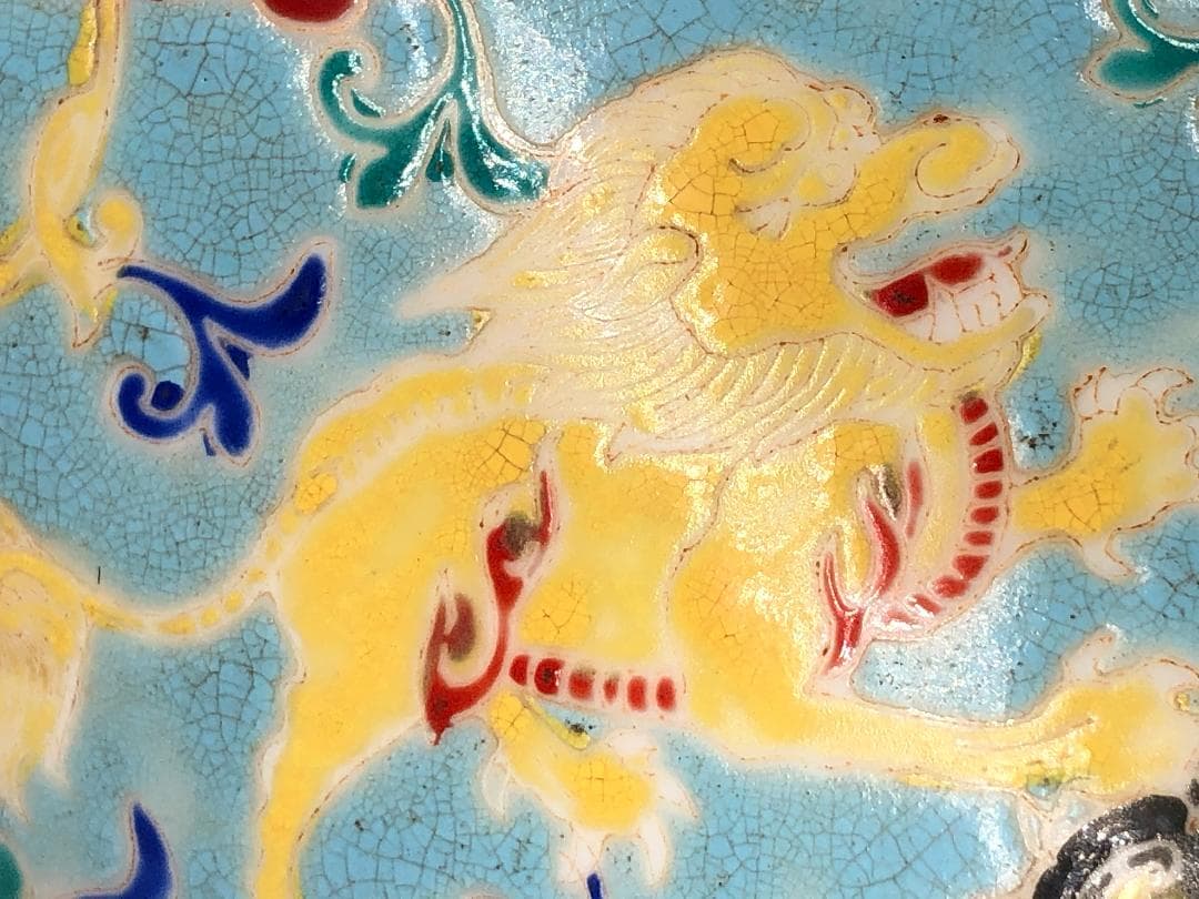 【 唐英監修　百花神獣図琺瑯彩壺 】　官窯（景徳鎮）　乾隆元年款　　N0205G