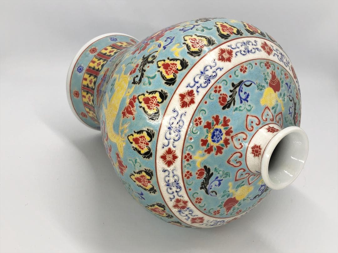 【 唐英監修　百花神獣図琺瑯彩壺 】　官窯（景徳鎮）　乾隆元年款　　N0205G