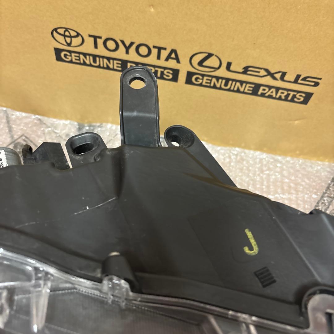 トヨタプラド右ヘッドライト