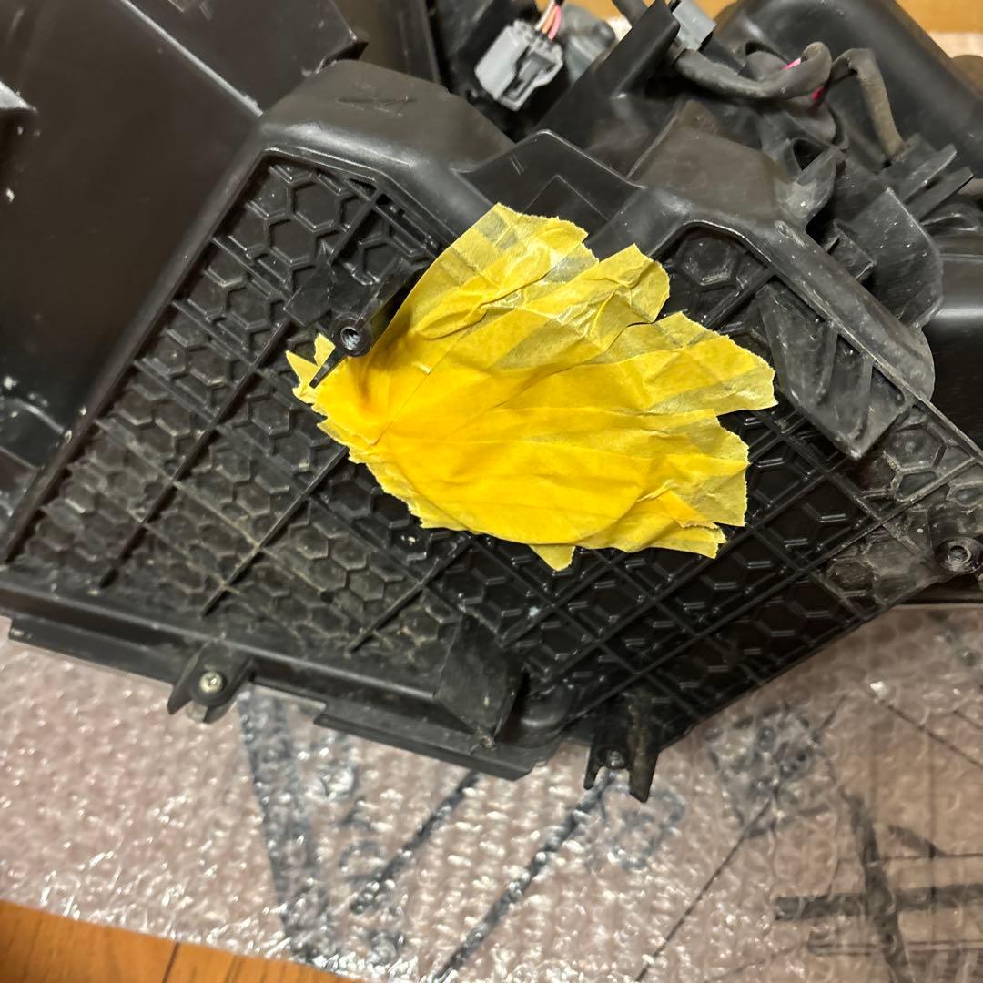 トヨタプラド右ヘッドライト