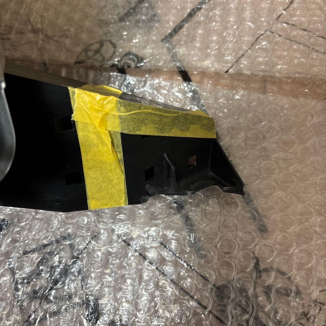 トヨタプラド右ヘッドライト