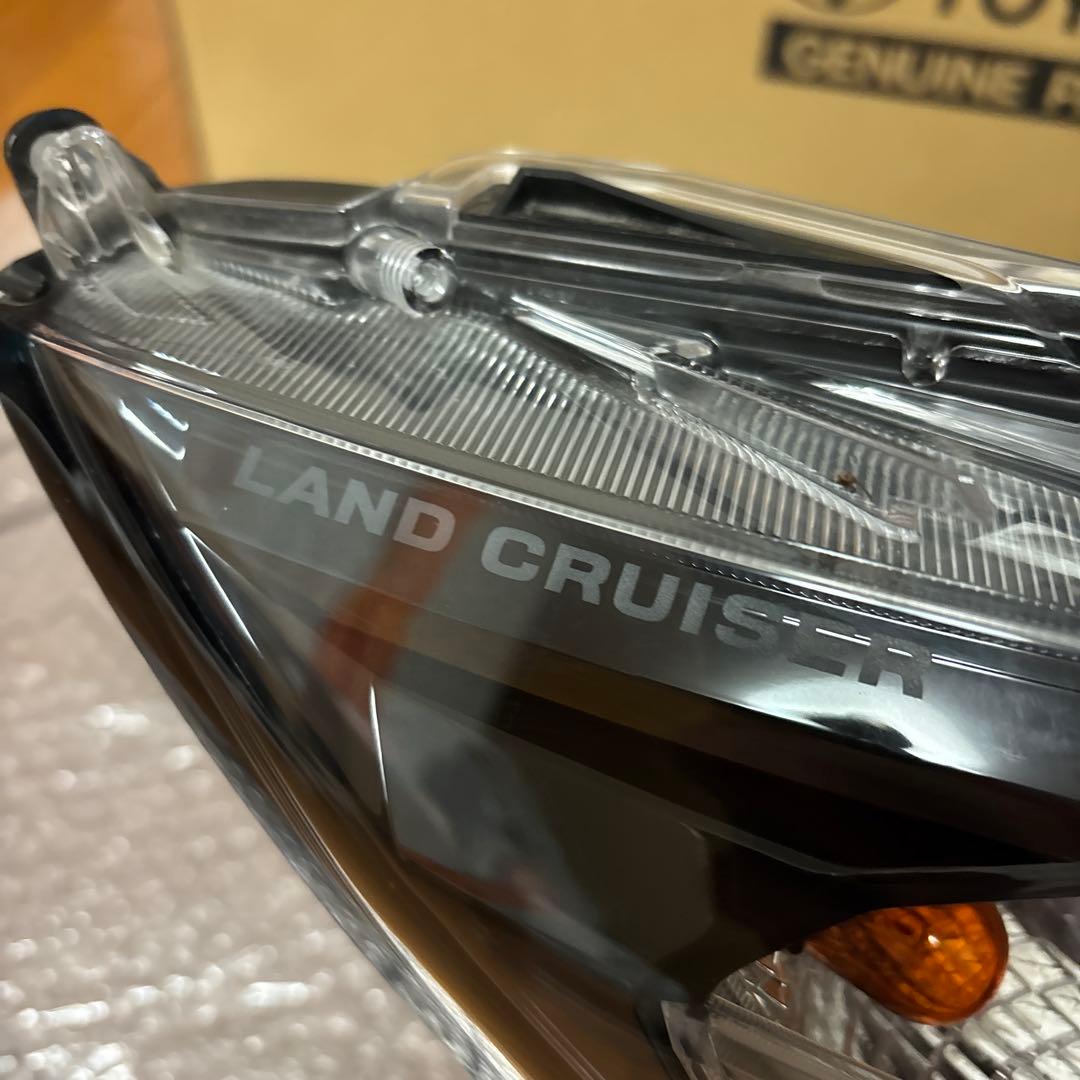 トヨタプラド右ヘッドライト