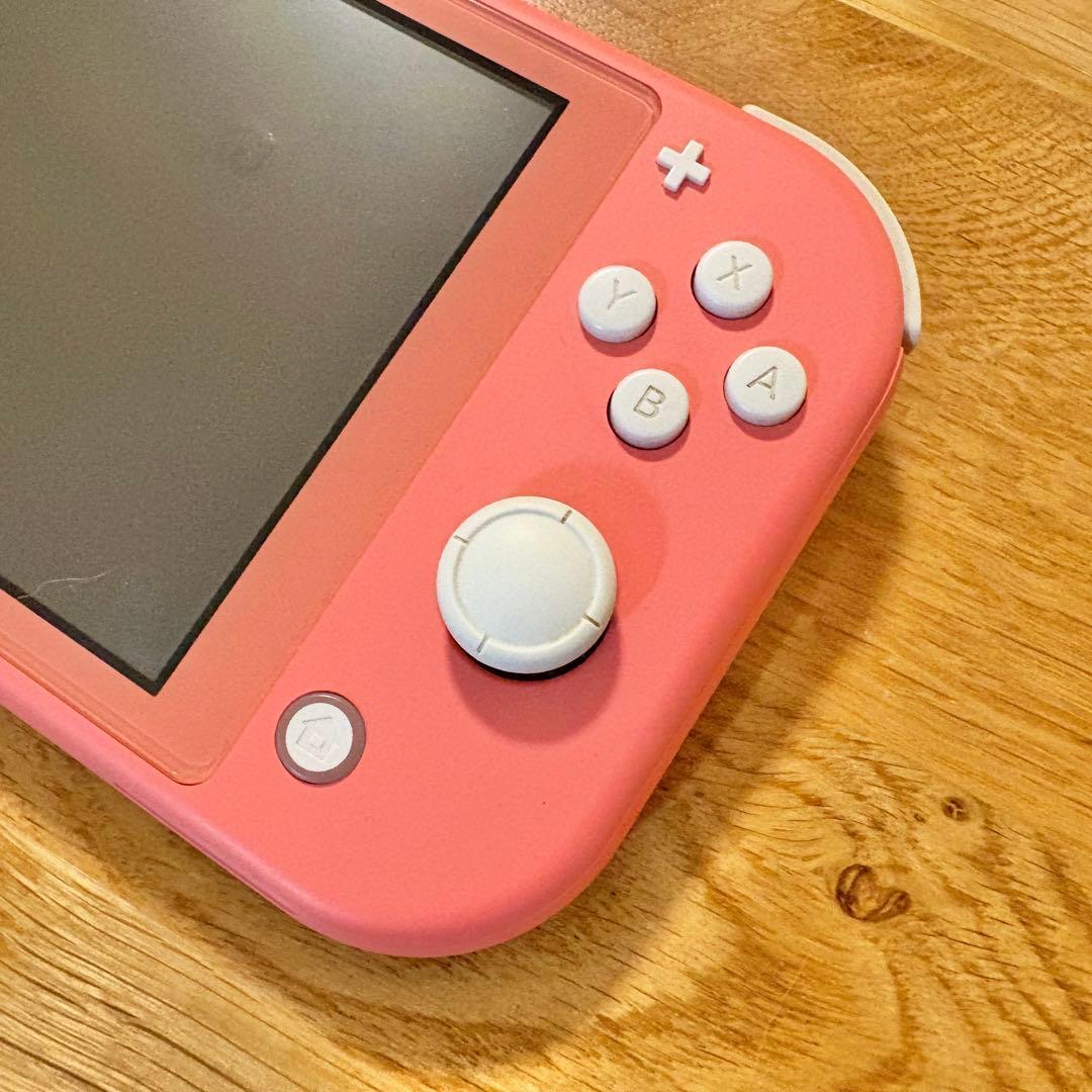 美品✨Nintendo Switch Lite コーラル 本体　充電ケーブル付き