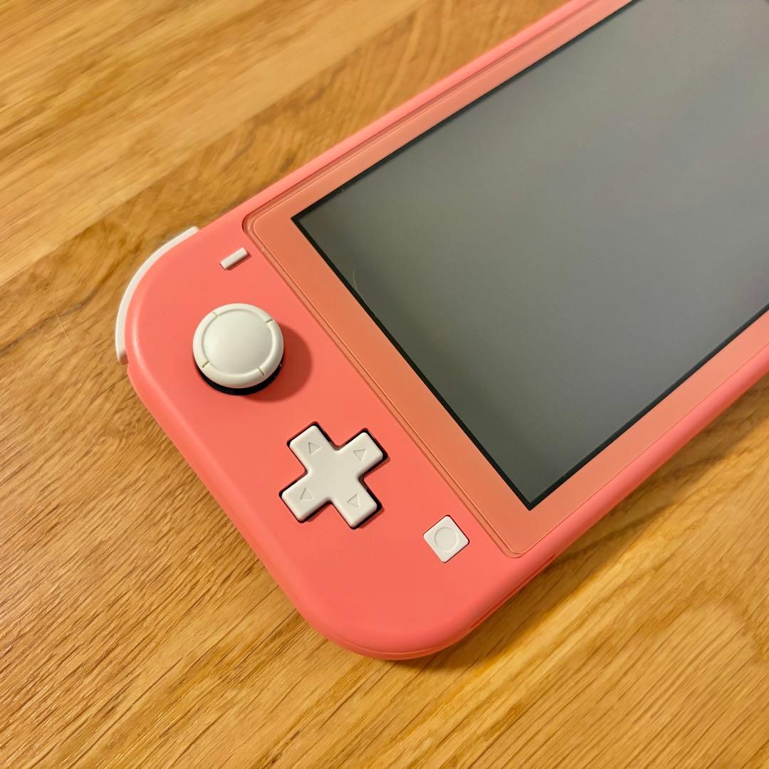美品✨Nintendo Switch Lite コーラル 本体　充電ケーブル付き