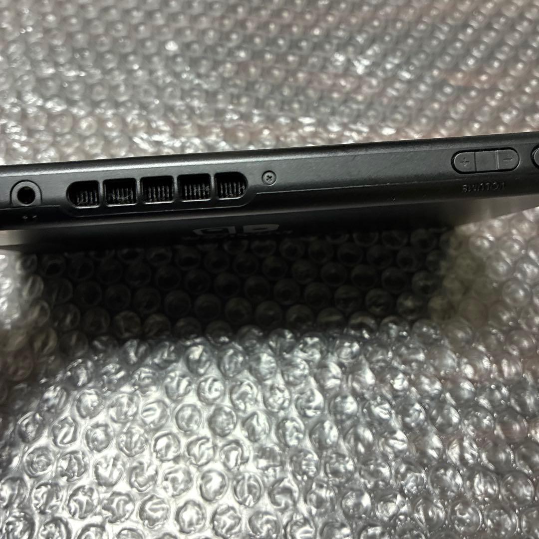 11 Nintendo Switch 本体　初期型