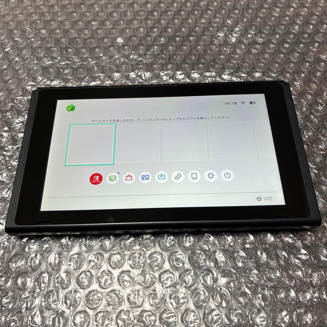 11 Nintendo Switch 本体　初期型