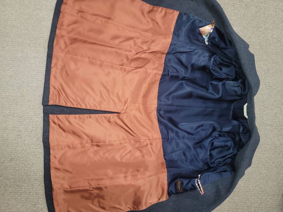 ダークグレー チェスターコート