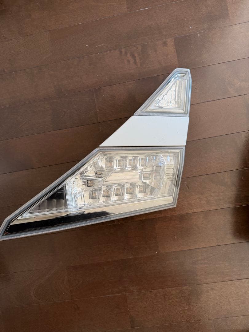 20ヴェルファイア 純正テールランプセット