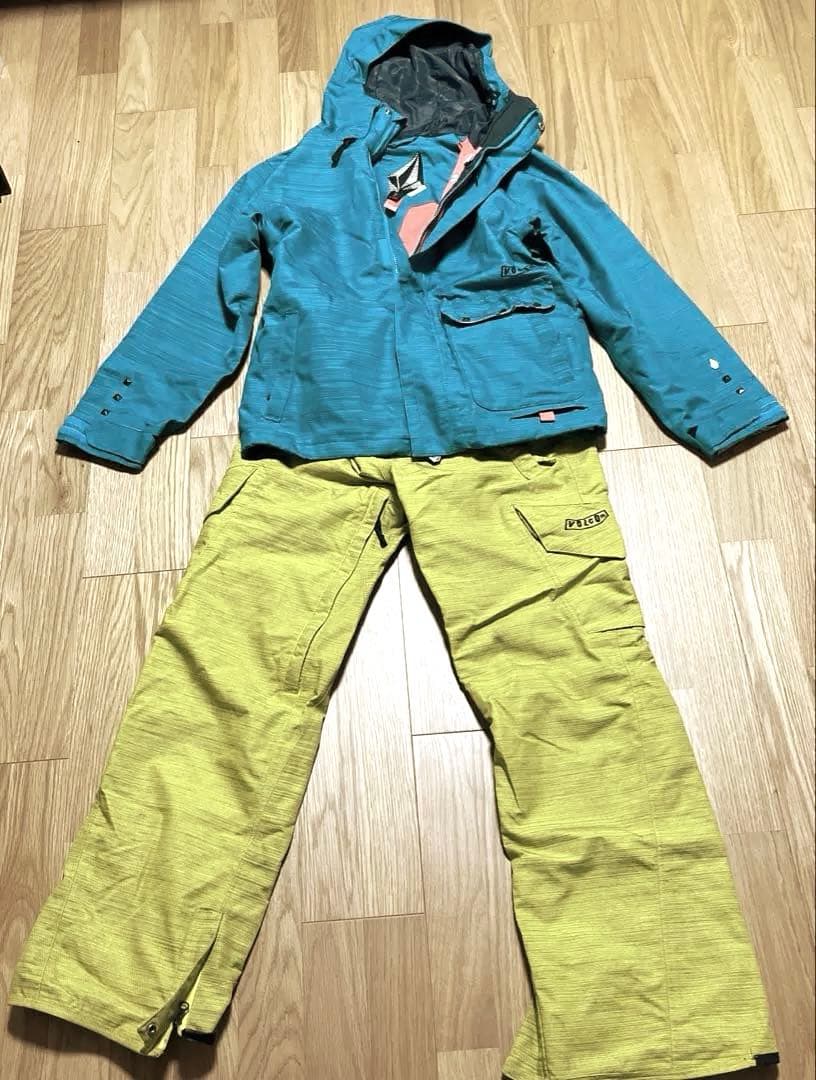 VOLCOM スノーボードウェア
