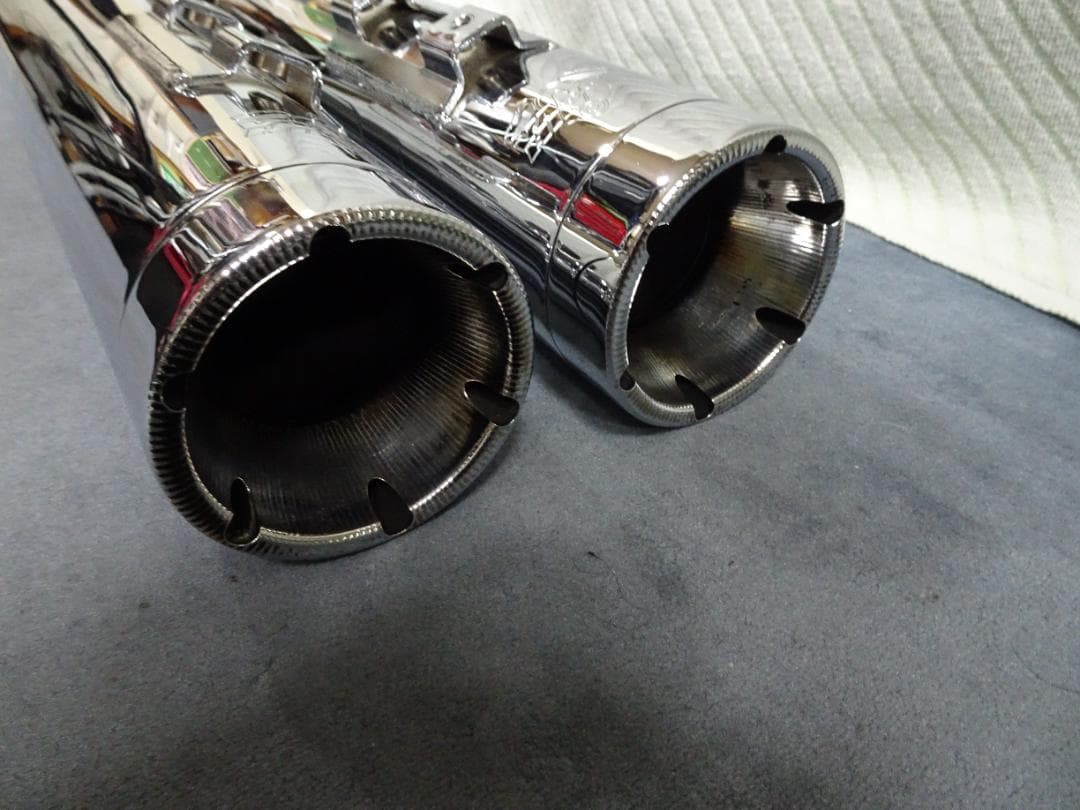 ツーリングモデル用 バンス＆ハインズモンスターラウンドスリップオンマフラー