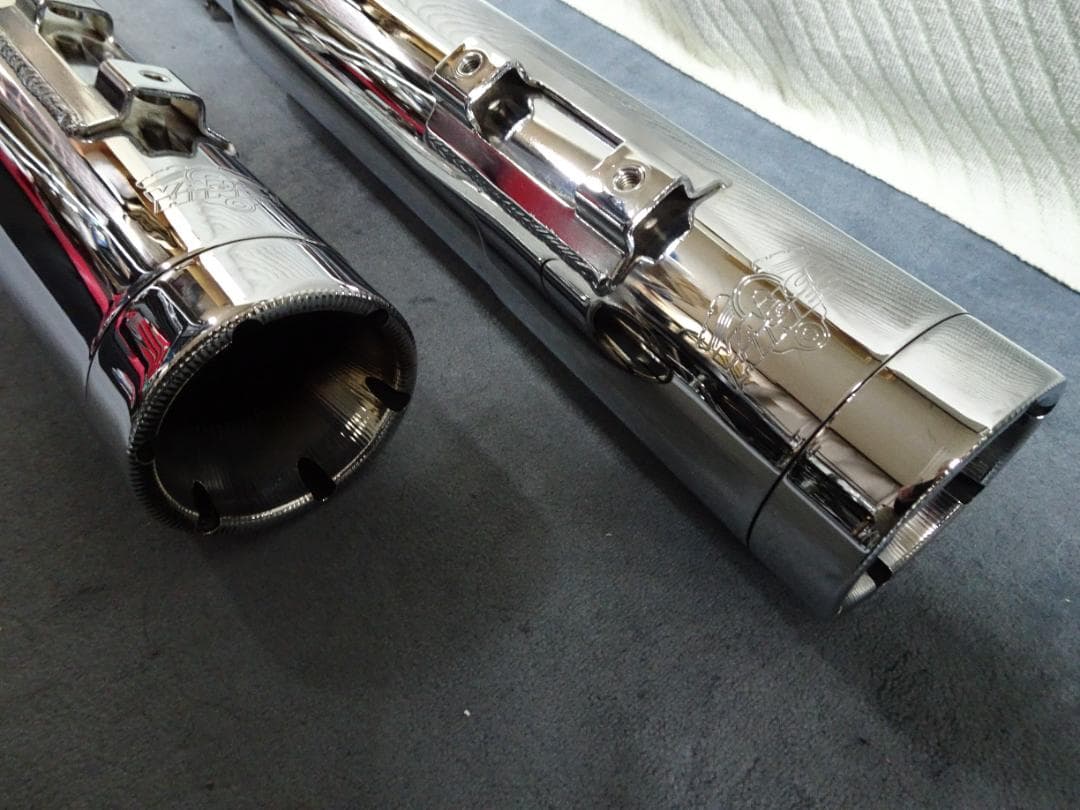 ツーリングモデル用 バンス＆ハインズモンスターラウンドスリップオンマフラー