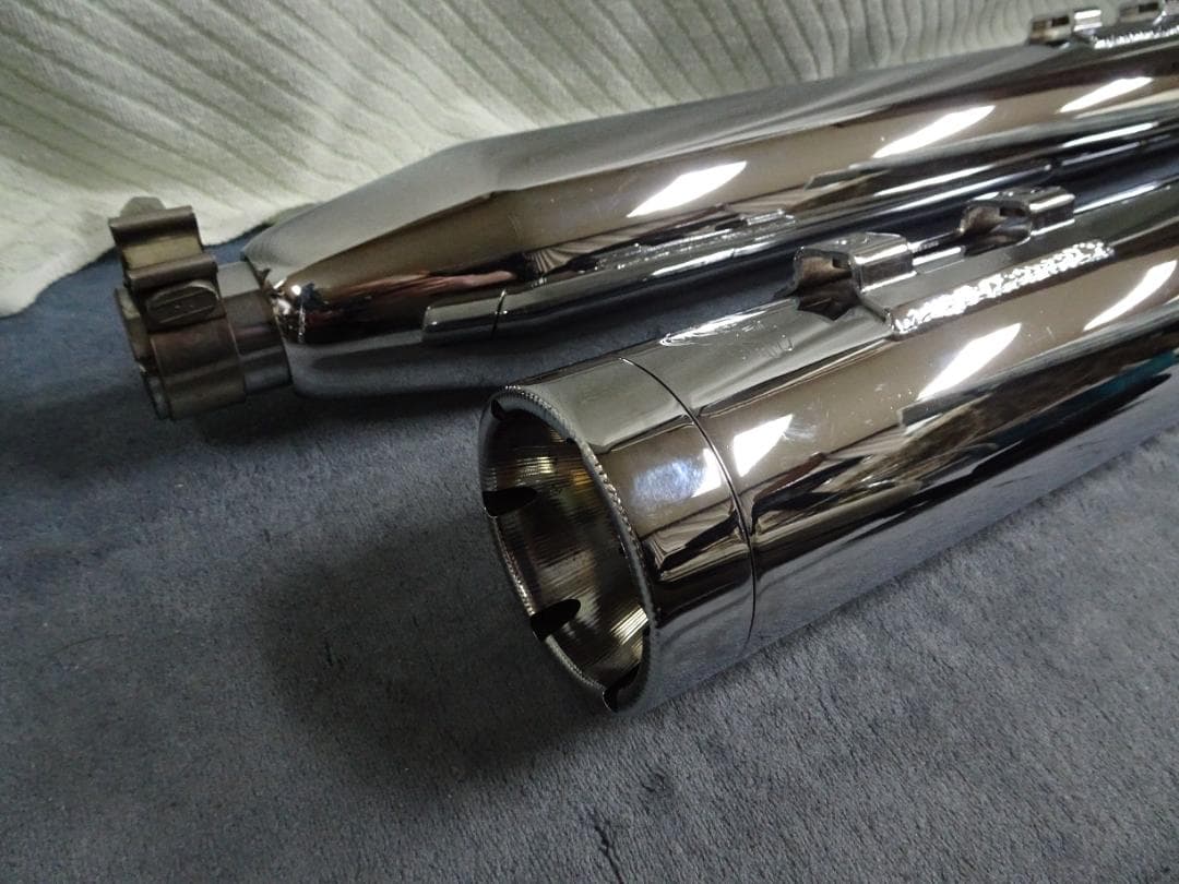 ツーリングモデル用 バンス＆ハインズモンスターラウンドスリップオンマフラー