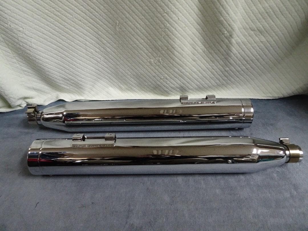 ツーリングモデル用 バンス＆ハインズモンスターラウンドスリップオンマフラー