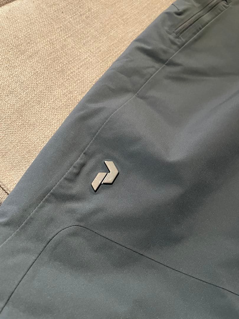 新品未使用　ピークパフォーマンス　マルーン2パンツ　スキーウェア　ボードウェア