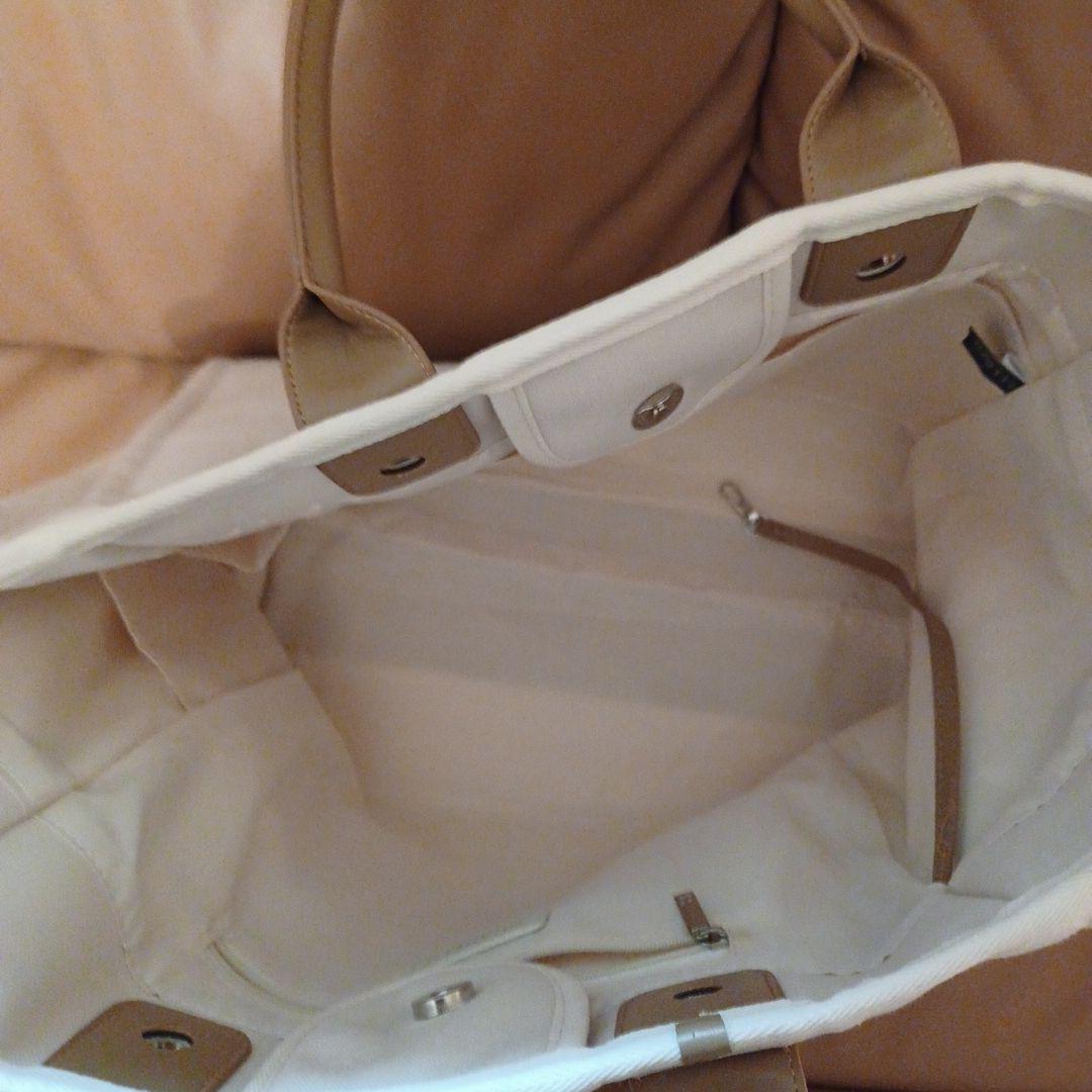 り*る様 CHANEL ホワイト トートバッグノベルティ