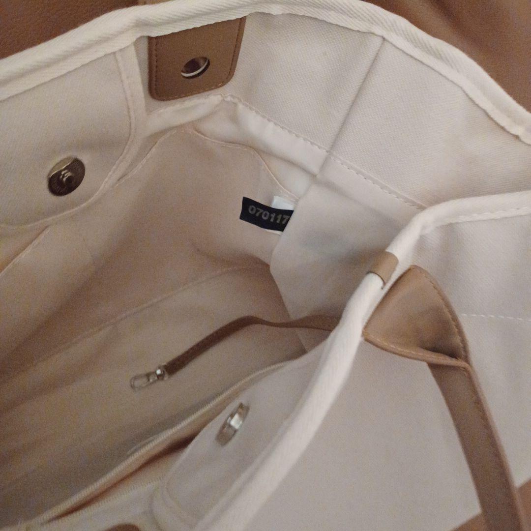 り*る様 CHANEL ホワイト トートバッグノベルティ