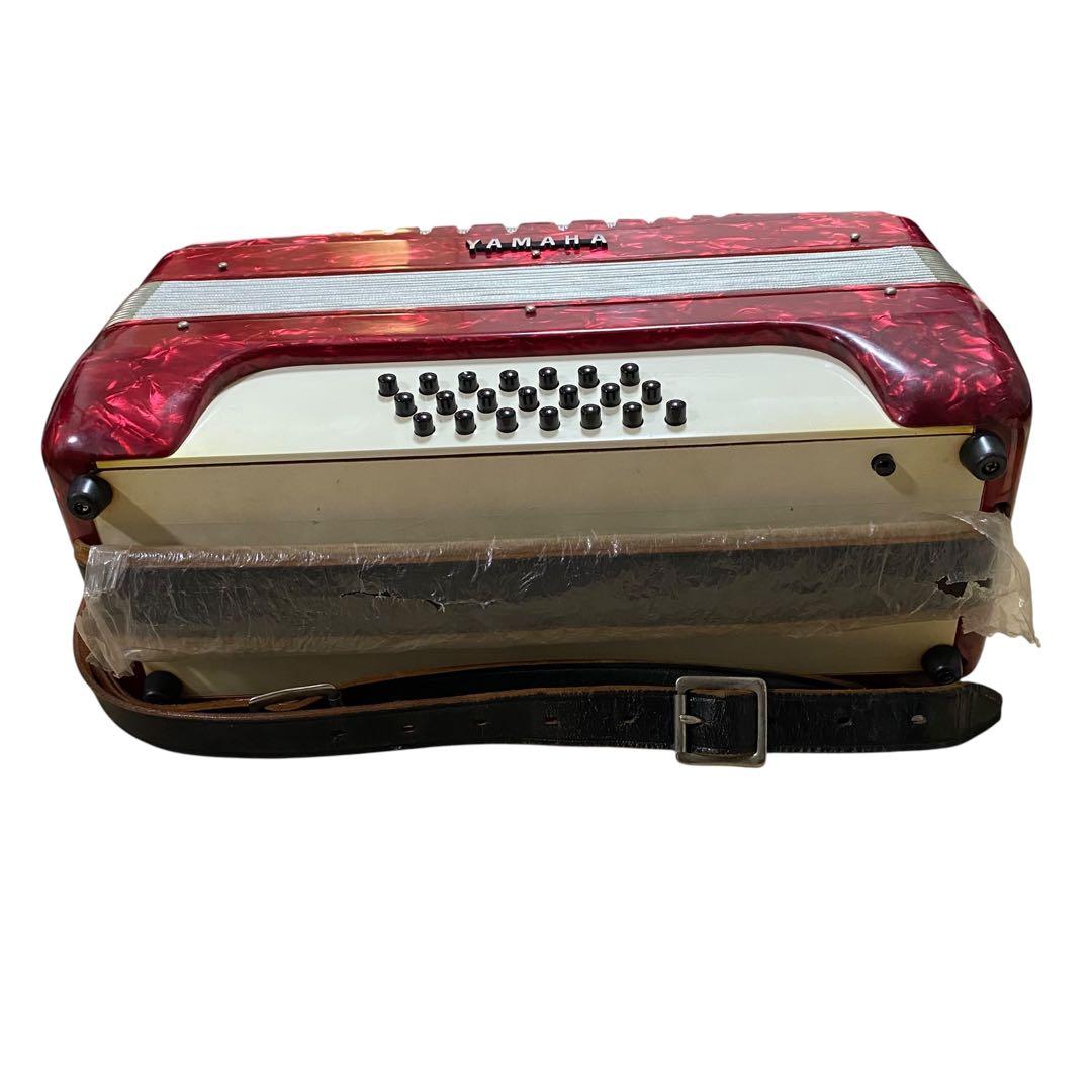 【良品】YAMAHA アコーディオン YA-18 ハードケース付　30鍵盤