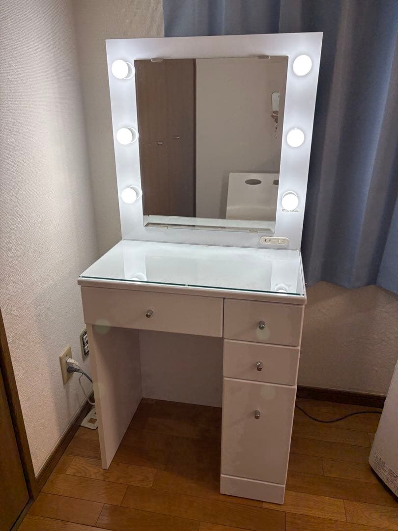 ニトリ ドレッサー LED照明 白 ホワイト 女優ミラー 本体　①