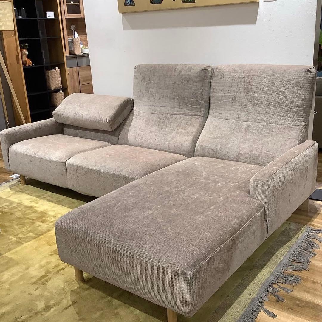 LIVING HOUSE ベージュグレーL字型ソファ （付け替足8本付）