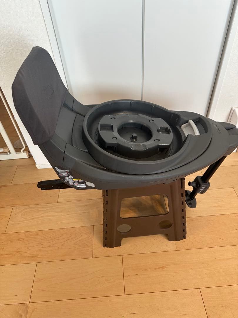 コンビ The S ISOFIX エッグショック ロッタ ZC-690