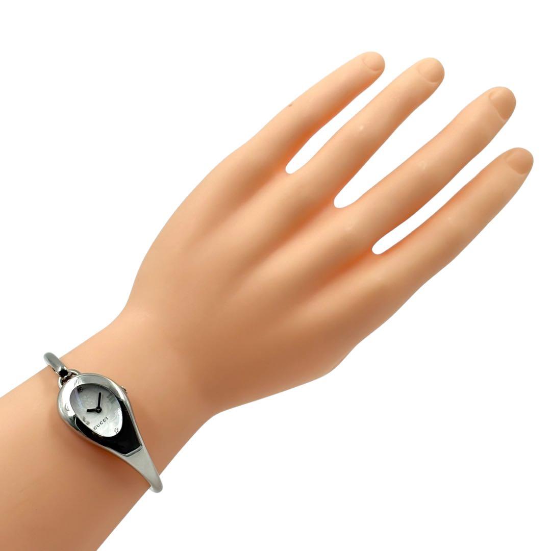 レア グッチ 103 腕時計 バングルウォッチ ダイヤ 2P フローラ シルバー