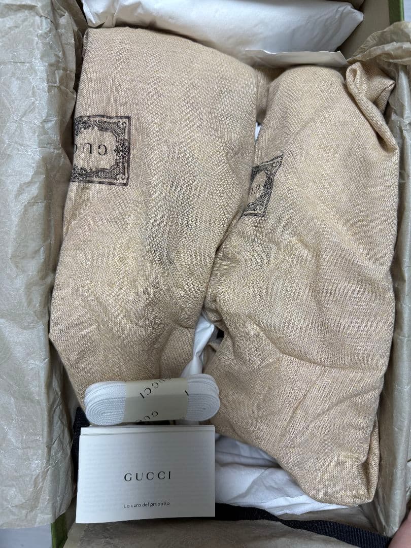 Gucci 38サイズスニーカー新品未使用