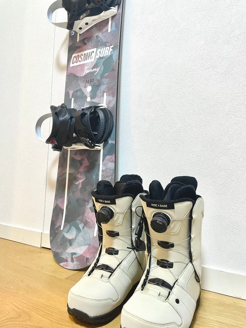 【 お値下げしました 】　ビンディング付きスノーボード/ スノーブーツセット