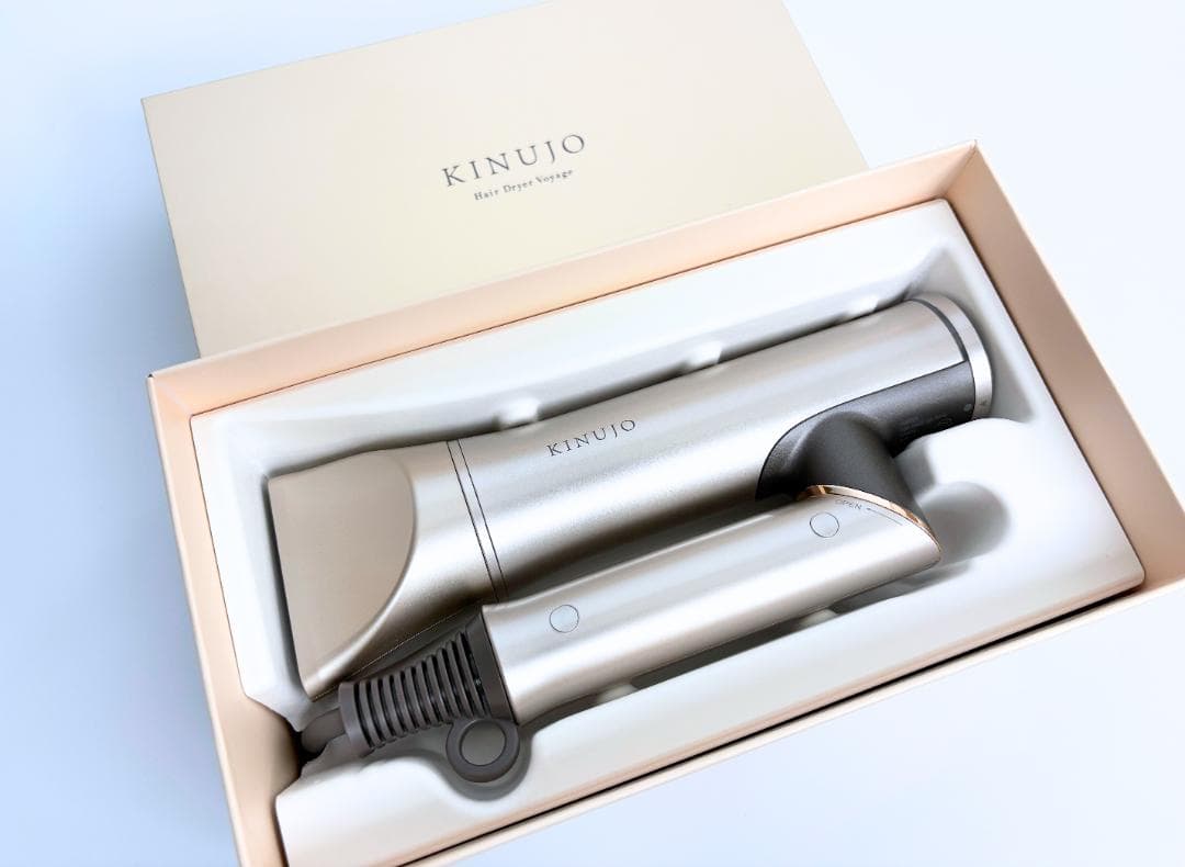 KINUJO Hair Dryer Voyage ゴールド　ヘアドライヤー