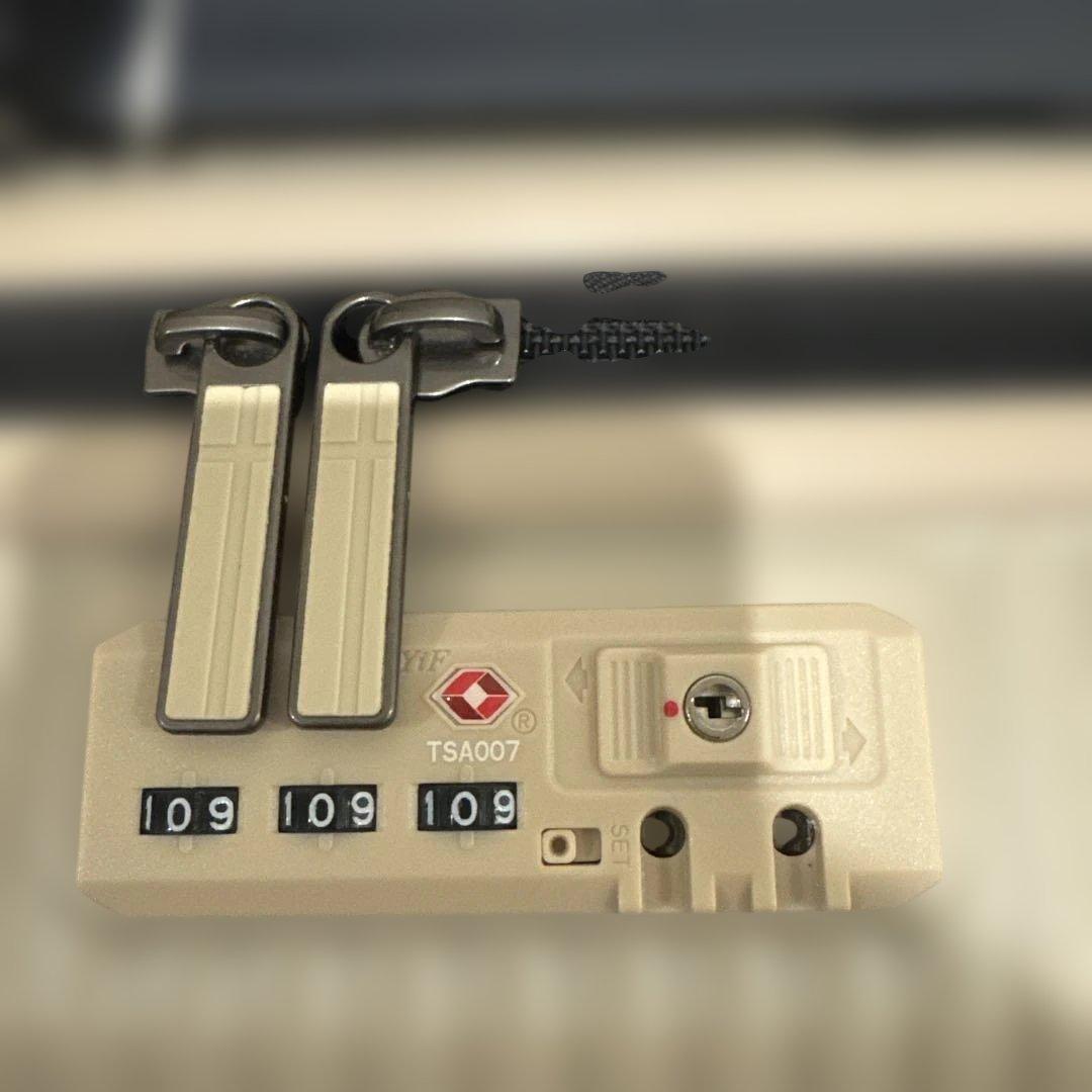 ＊美品＊[イノベーター] スーツケース 機内持ち込み 43 cm 3kg TSA