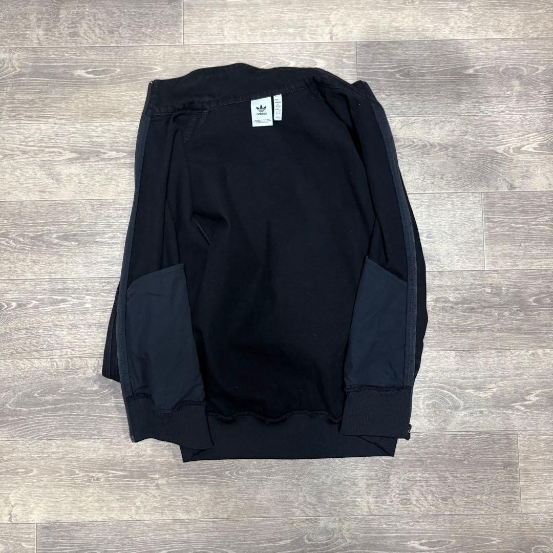 【希少/XL】アディダス 異素材切替 トラックジャケット 黒 刺繍ロゴ 美品