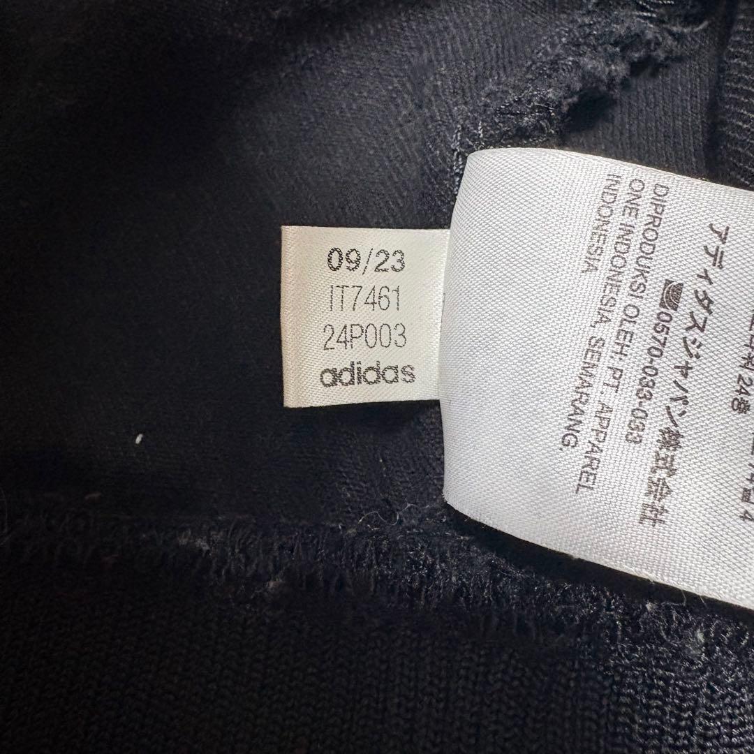 【希少/XL】アディダス 異素材切替 トラックジャケット 黒 刺繍ロゴ 美品