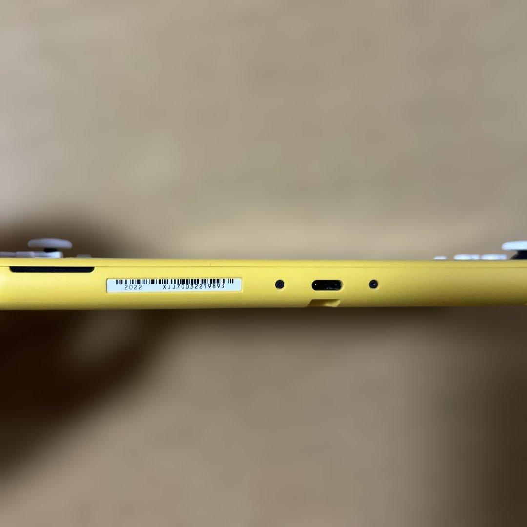 美品Nintendo Switch Lite イエロー