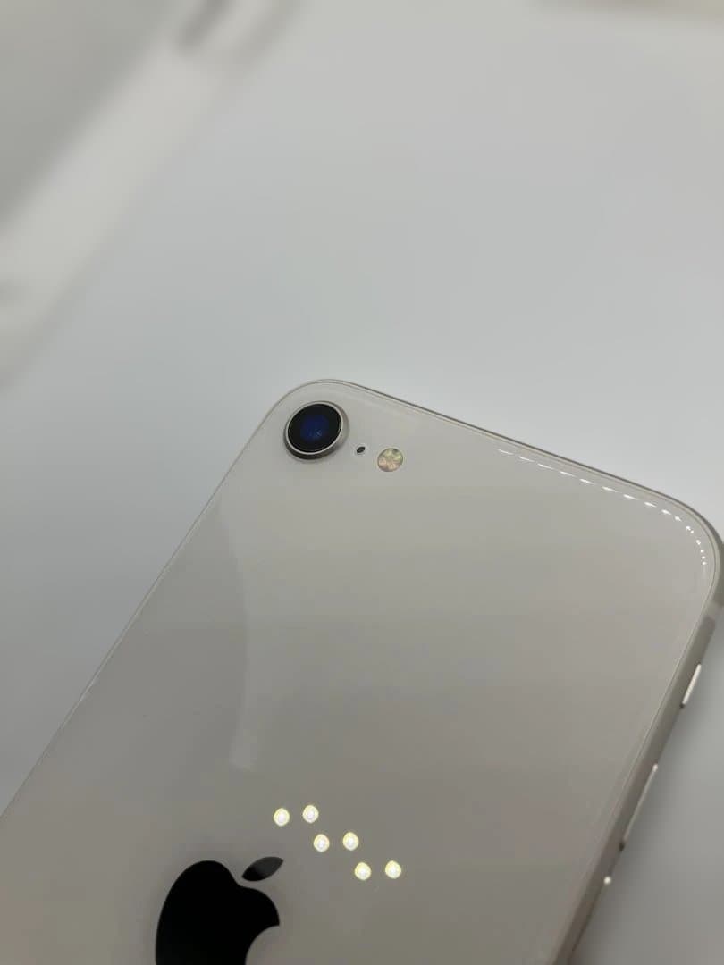 iPhone SE (第3世代) 64GB美品 SIMフリー バッテリー100%