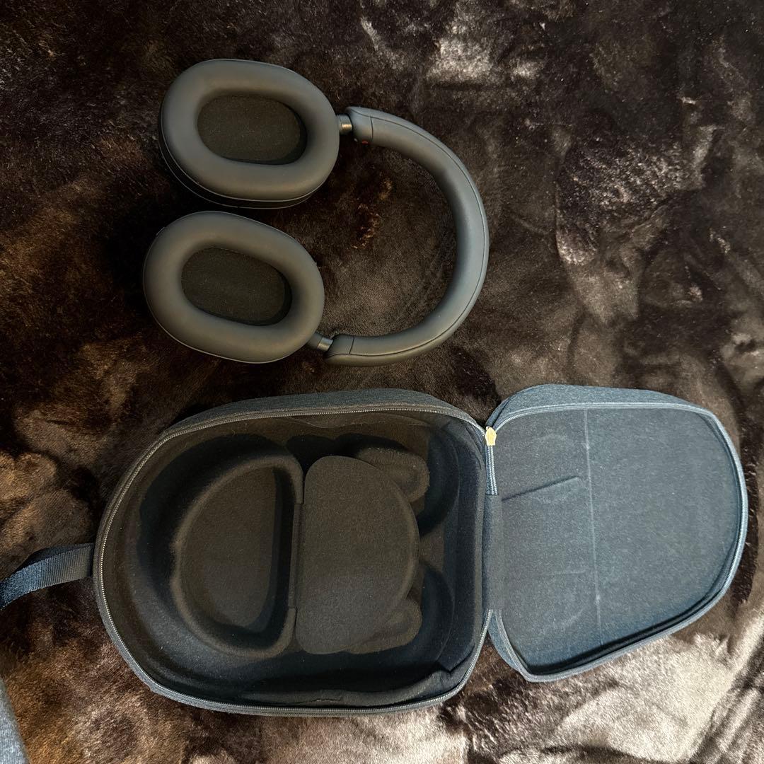 SONYワイヤレスノイズキャンセリングステレオヘッドホン WH-1000XM5