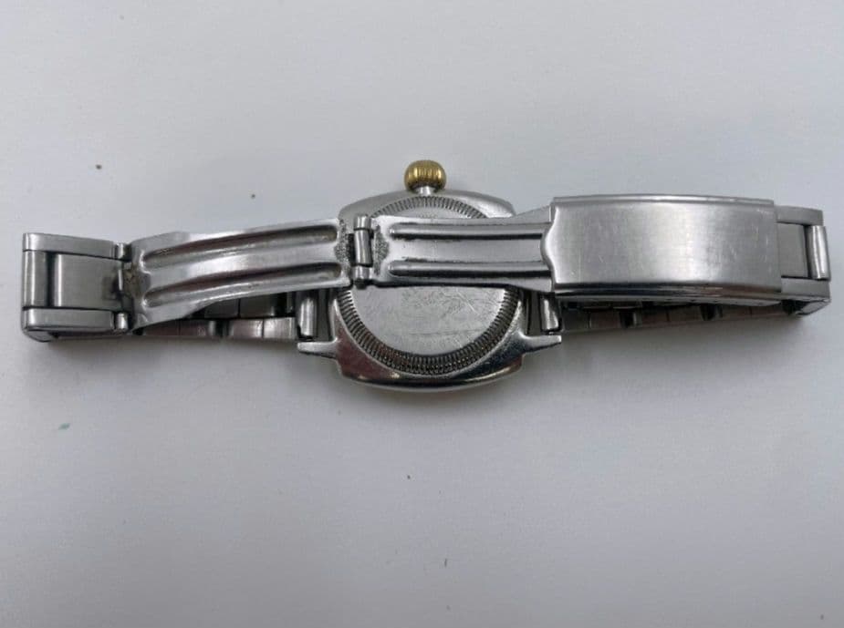 VAGUE WATCH CO. COUSSIN クォーツ スモセコ レトロ