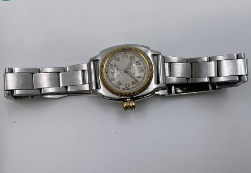 VAGUE WATCH CO. COUSSIN クォーツ スモセコ レトロ