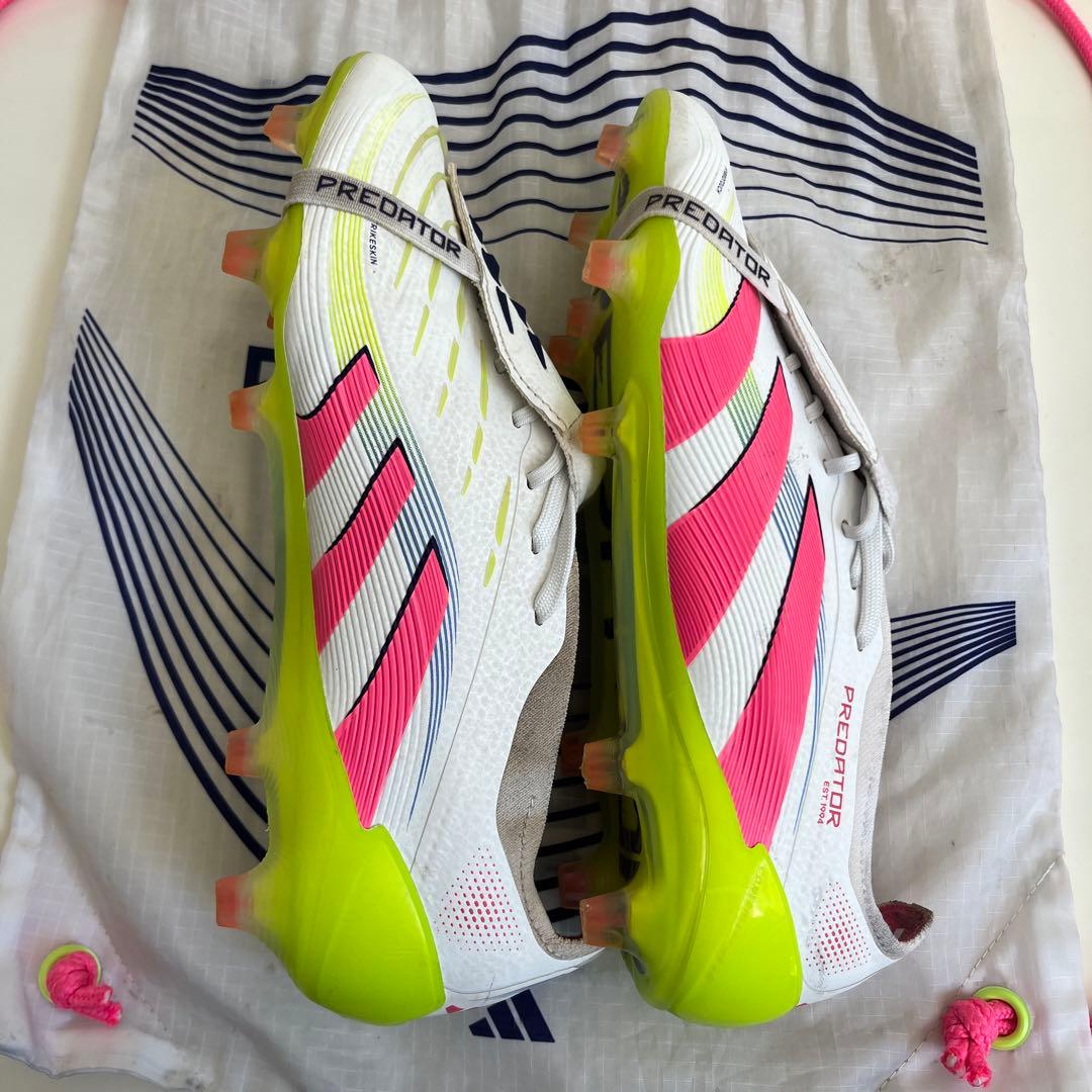 adidas Predator サッカーシューズ ホワイト/ピンク/イエロー