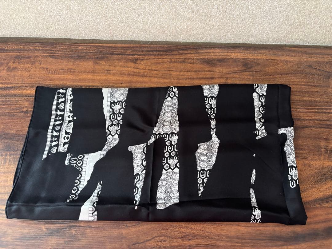 小物 CTHY HIGH-END VINTAGE SILK SCARF