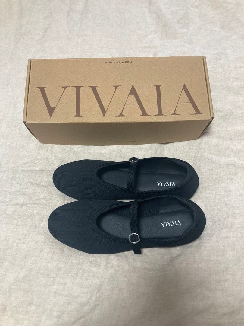 VIVAIA NELLY アーモンドトウ　フラット　24cm