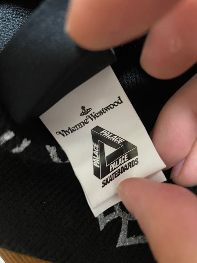 Palace vivienne Westwoodビーニー